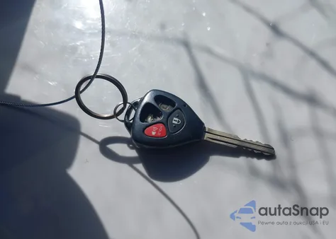 2011 Toyota Camry Se z USA, uszkodzony, nr VIN 4T1BF3EK6BU757429